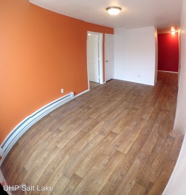 Building Photo - 837 S 400 E