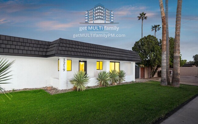 Foto del edificio - 3219-3225 N 66th St