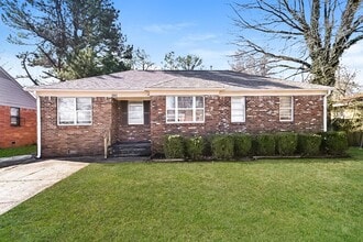 Building Photo - 3043 Christine Rd