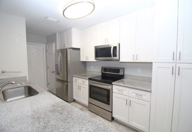 Foto del edificio - Northeast Pensacola 3/2 with Fenced Yard &...