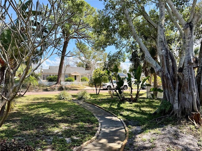 Foto del edificio - 3025 50th St S