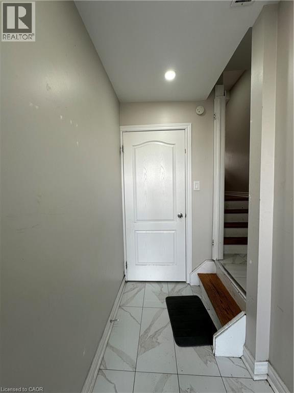 Building Photo - 7255 Dooley Dr