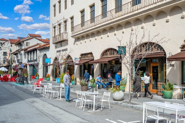 Downtown Palo Alto has plenty of dining options for Atherton residents.