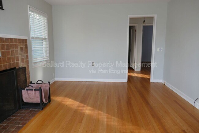 Foto del edificio - 7348 10th Ave NW