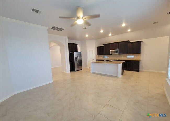 Foto del edificio - 226 Norwood Ct