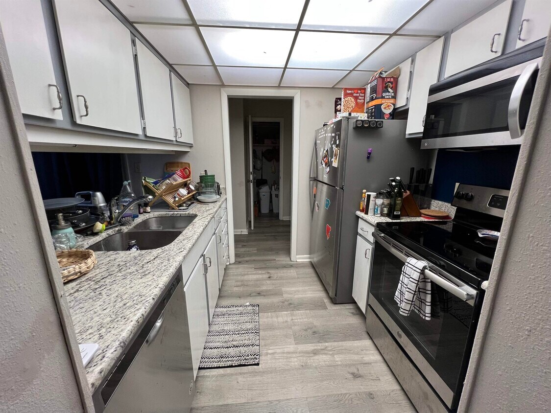 Foto principal - 116 Westwood Dr