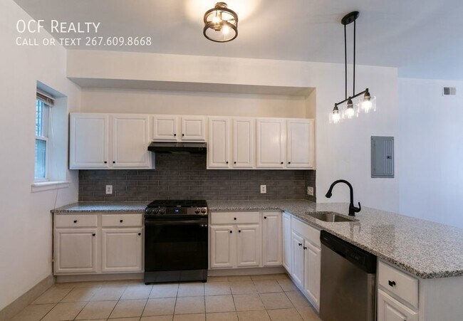 Building Photo - University City Two Bedroom