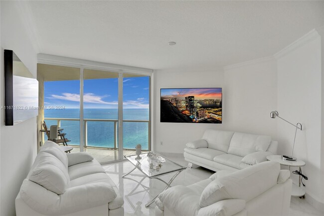 Foto del edificio - 16699 Collins Ave