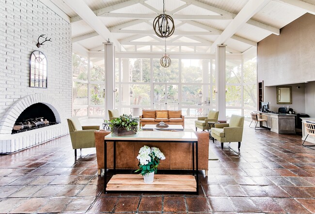 Building Photo - Mediterranean Village Costa Mesa