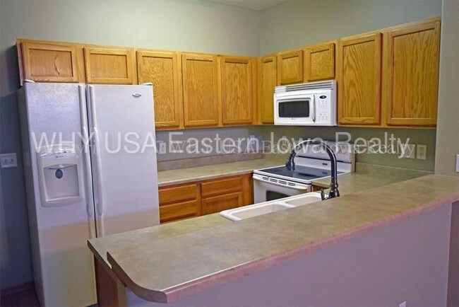 Building Photo - 5829 Muirfield Dr SW