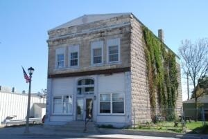 Primary Photo - 145 Main St
