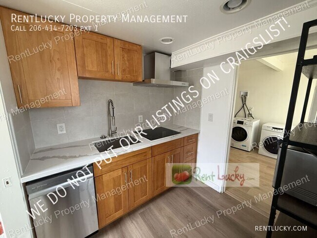 Building Photo - 12835 NE 104th St