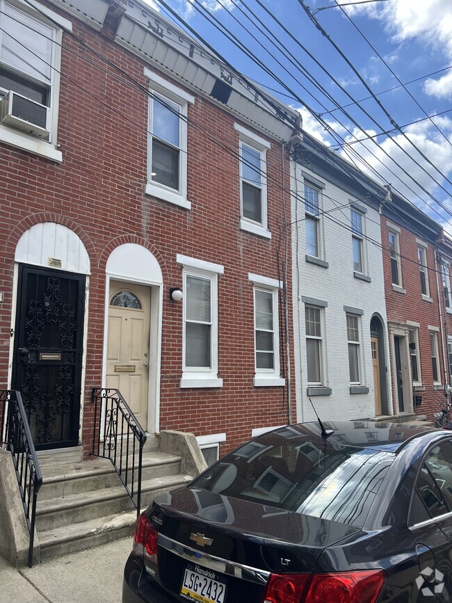 Building Photo - 2524 Webster St