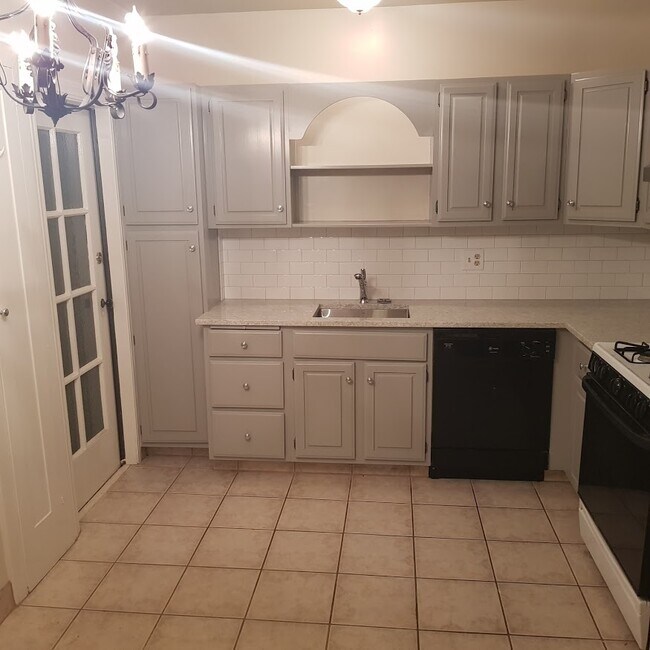 Foto del edificio - 1906 Green St