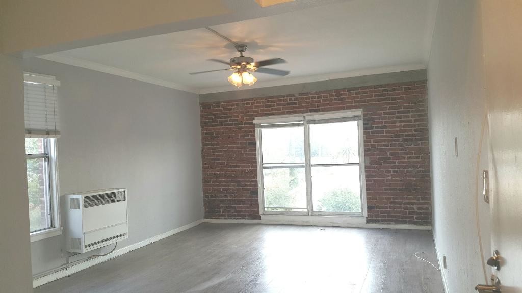 Primary Photo - 1025 N Serrano Ave