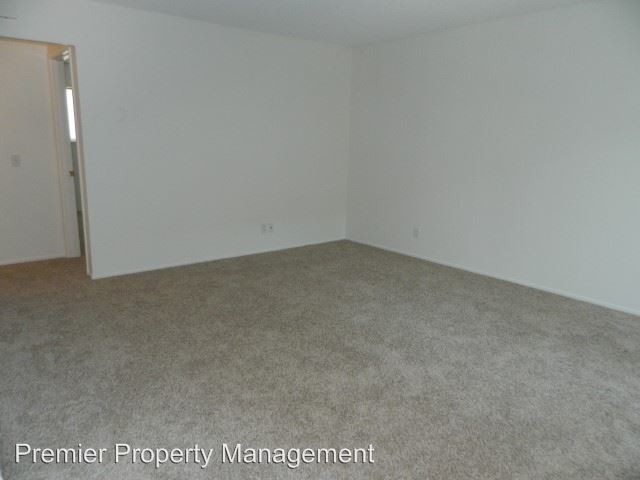 Building Photo - 2 br, 1 bath House - 399 Sierra Street Unit T