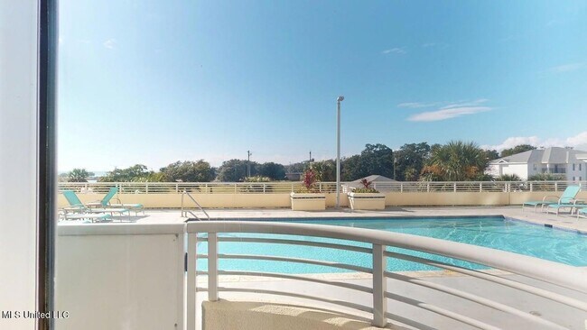Building Photo - 2060 Beach Blvd