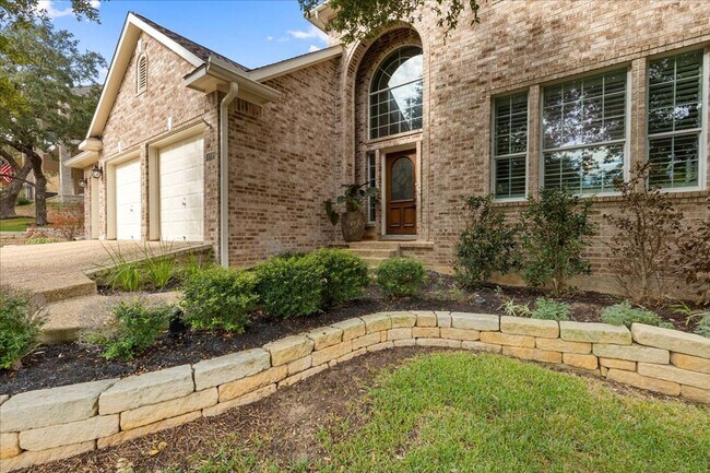 Foto del edificio - 4 Bedroom 3.5 Bath Heights At Stone Oak Su...