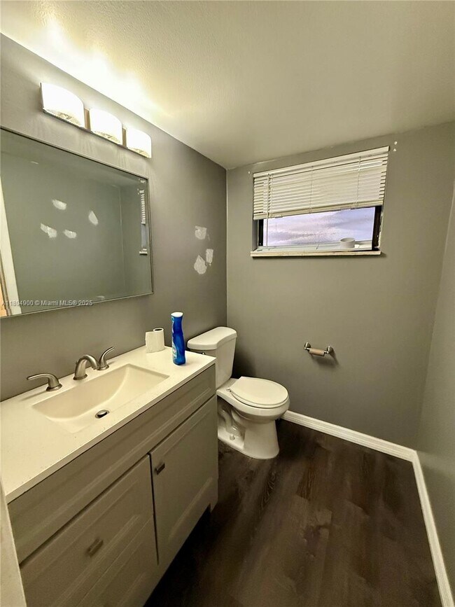 Foto del edificio - 5517 Wiley St