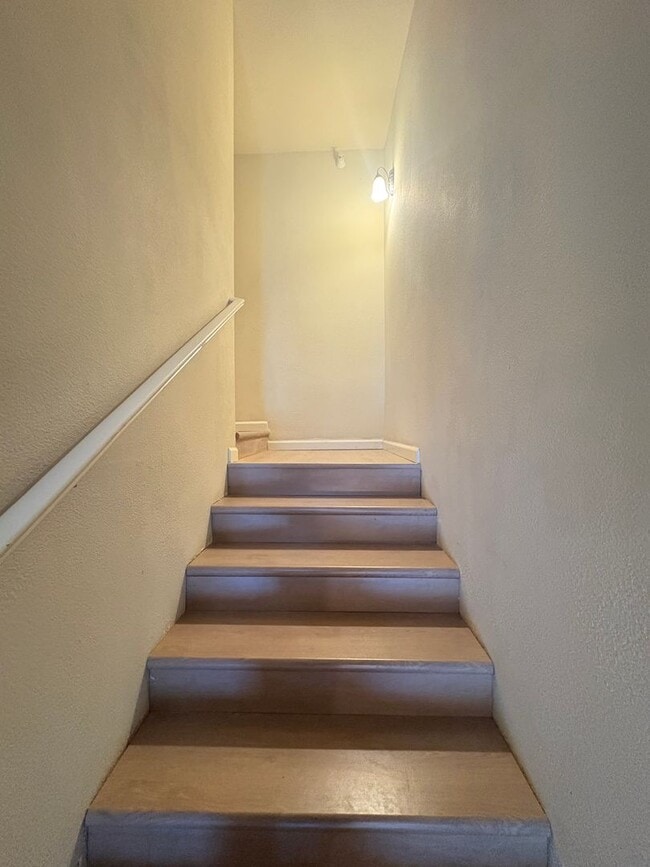 Foto del edificio - 9050 Double R Blvd