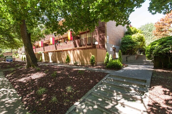 Primary Photo - 713 SE 60th Ave
