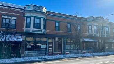 Building Photo - 520 N Milwaukee Ave