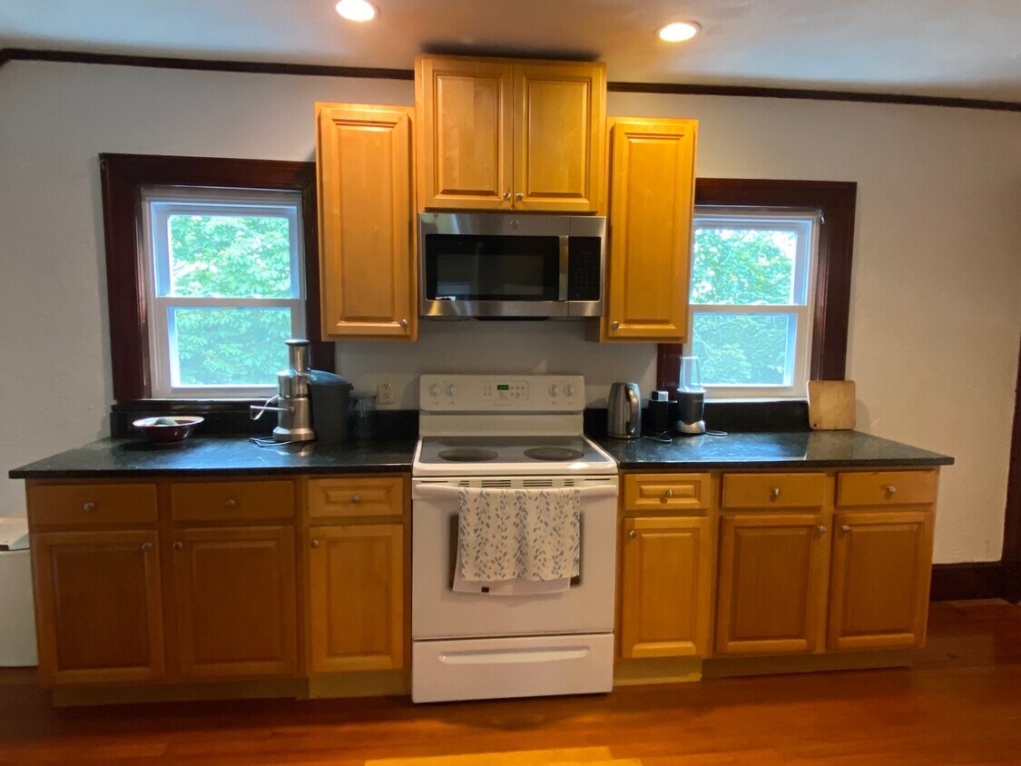 Kitchen - 17 Clark Rd