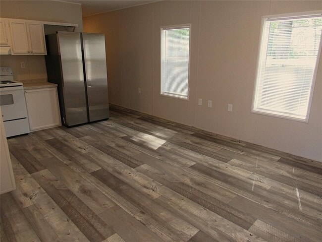 Building Photo - 11862 Padok Rd