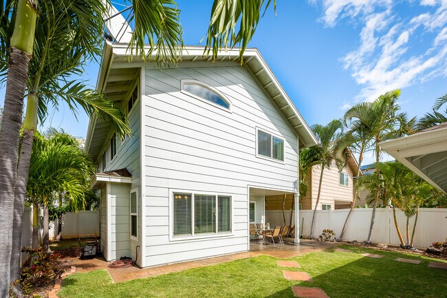 Building Photo - 91-1047-1047 Kekaiholo St
