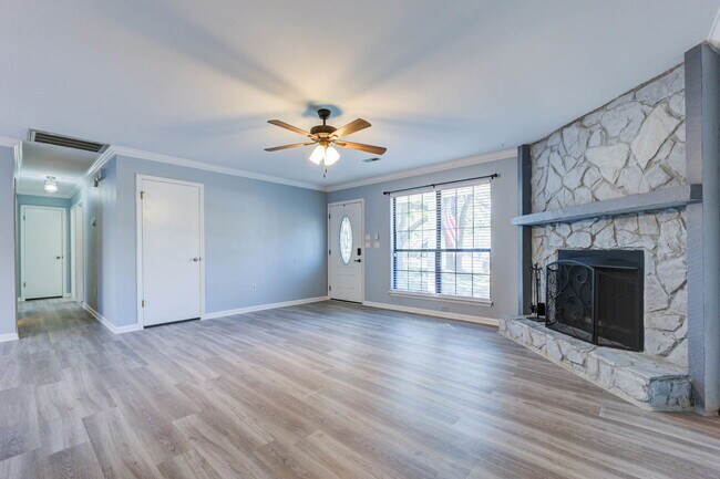 Foto del edificio - 8042 Nova Ct