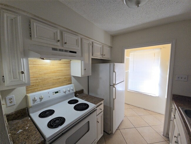 Foto del edificio - 1307 Brenda Ln