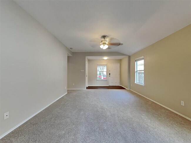 Building Photo - 17210 Hawks Landing Dr