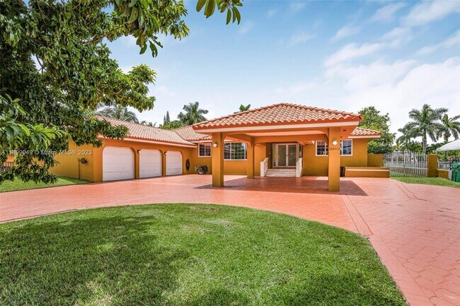 Foto del edificio - 8510 SW 4th St