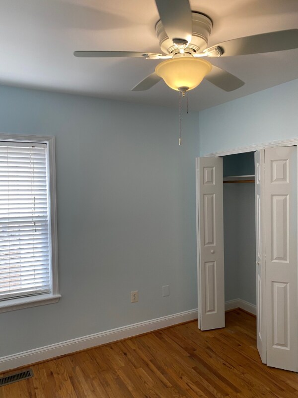 Foto del edificio - 1006 9th St NE