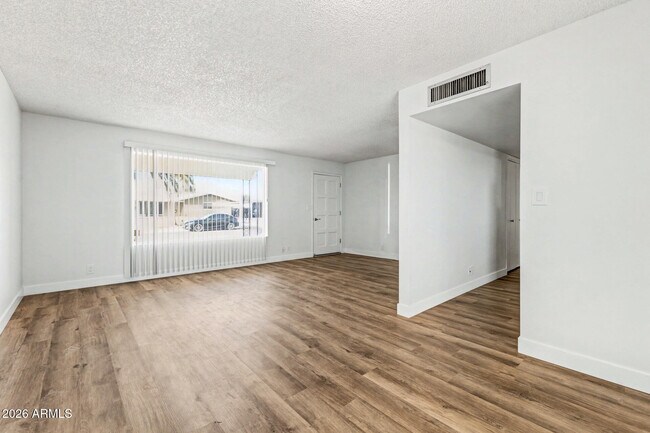 Foto del edificio - 5913 E Decatur St