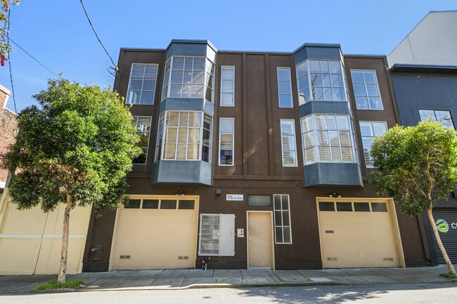 Building Photo - 725 Tehama St
