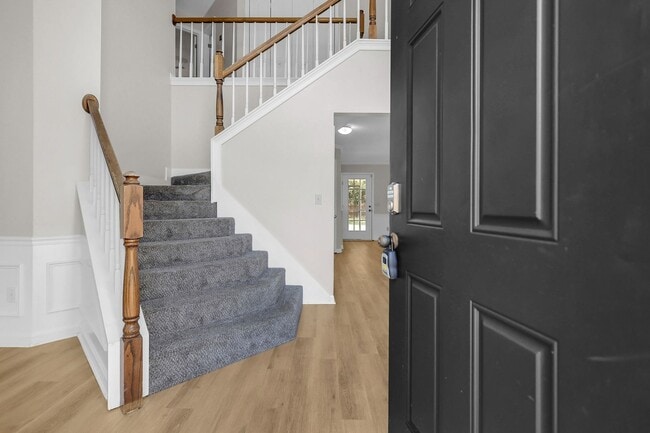 Building Photo - Stunning 4-bed Home in Hinesville With Two...