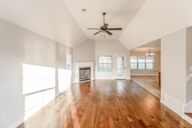 Foto del edificio - 6404 Rue de Paris Ln