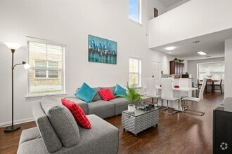 Building Photo - 1620 Bryant Dr