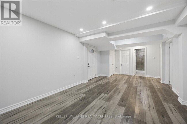 Building Photo - 277 Gibson Cir