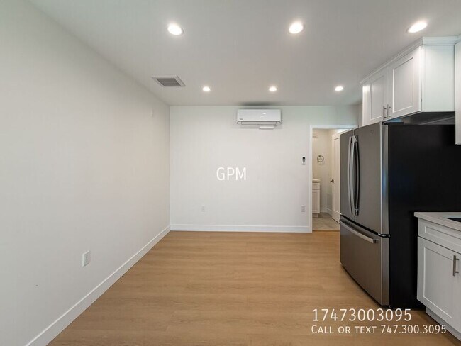 Foto del edificio - 11022 1/2 Penrose St-