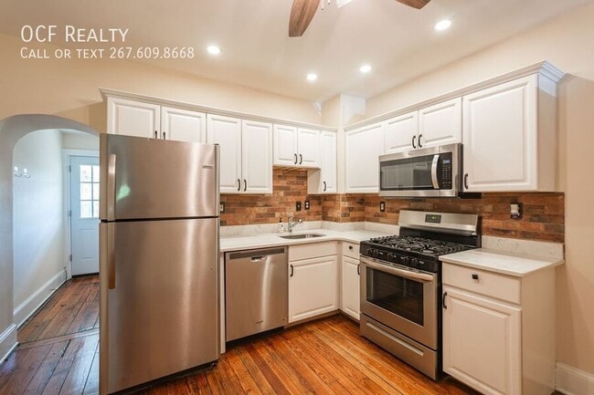 Building Photo - 4562 Silverwood St