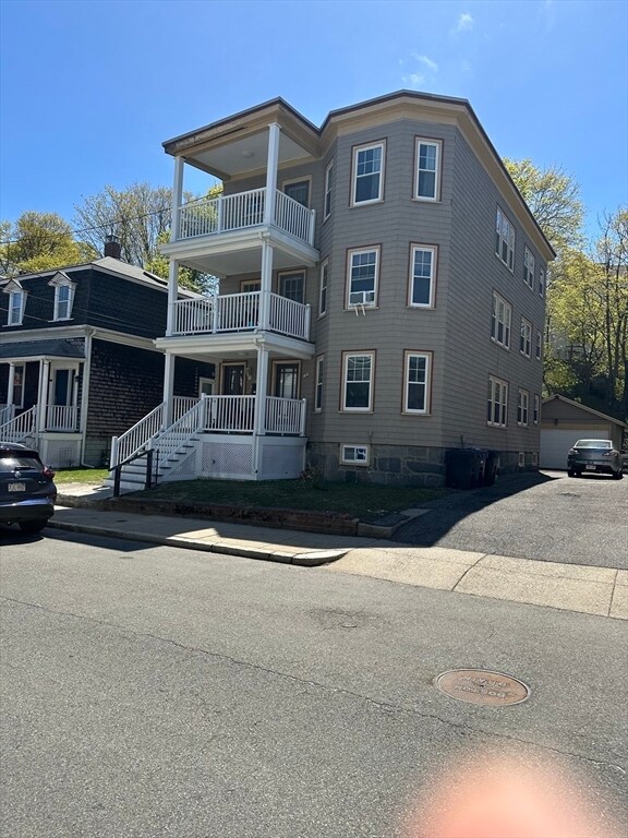 Foto del edificio - 354 Savin Hill Ave