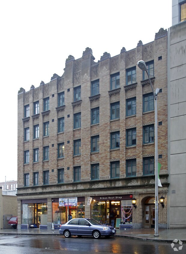 Foto del edificio - Julie Apartments