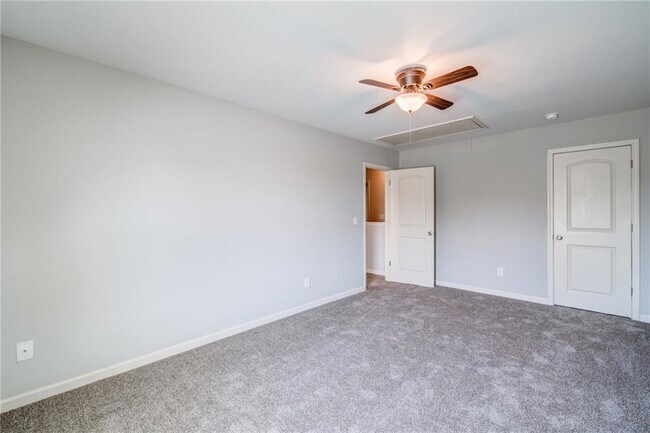 Foto del edificio - 151 Bethany Manor Dr