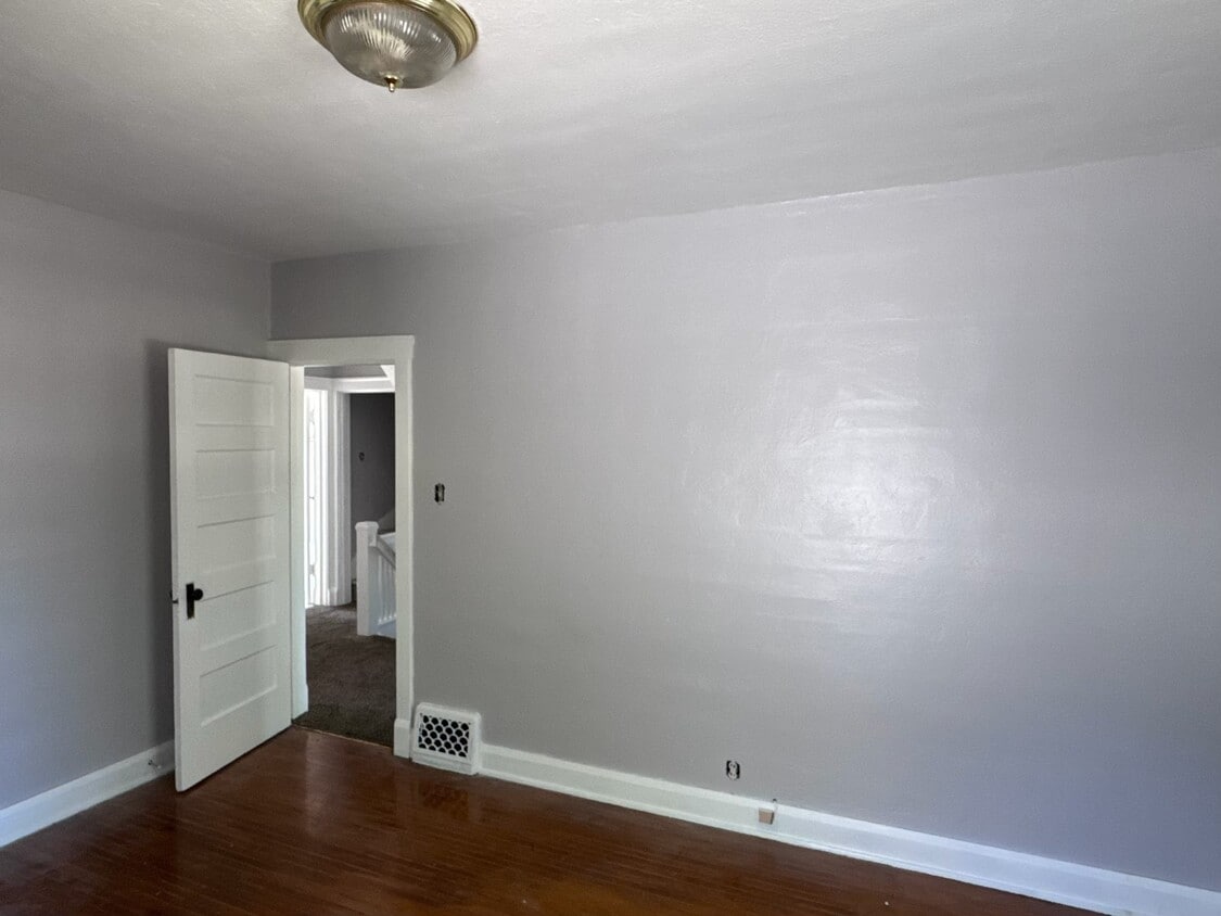 Building Photo - 1808 W Bradley Ave