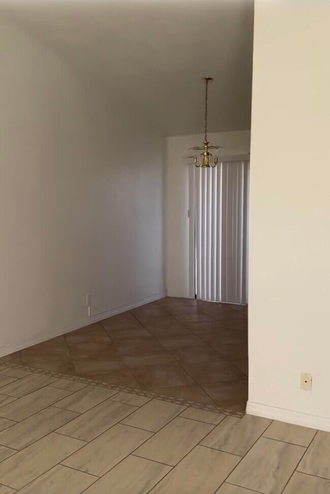 Foto del edificio - 370 N 3rd St