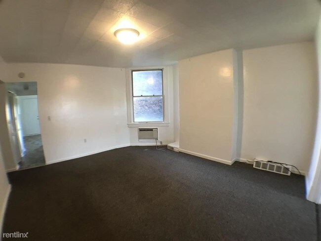 Foto del edificio - 3443 Parkview Ave