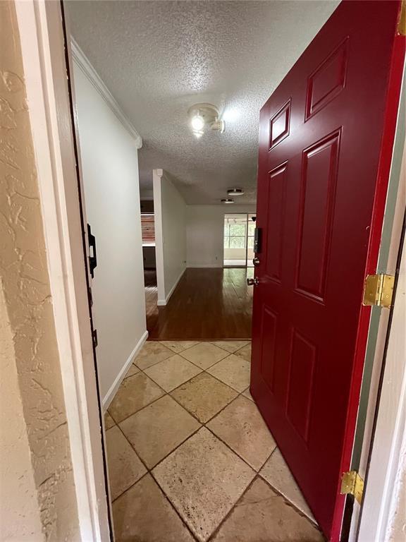 Foto del edificio - 16131 Manorwood Cir