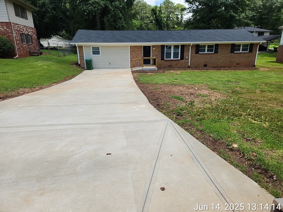 Photo - 2348 Clifton Springs Manor (Decatur, GA)